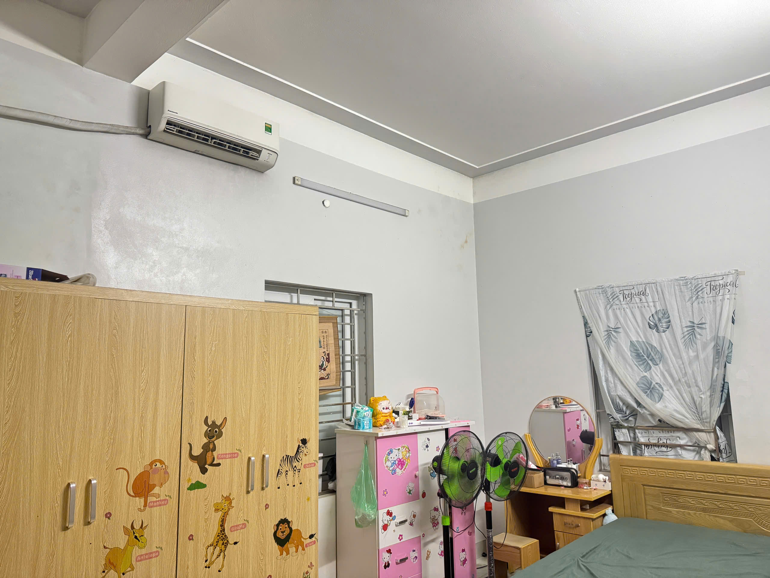 BÁN NHÀ MÊ LINH LÔ GÓC HIẾM CỰC ĐẸP SẴN VỀ Ở, MẶT TIỀN CỰC KHỦNG, CẠNH NGAY KHU ĐẤU GIÁ, SÁT ĐƯỜNG 48M